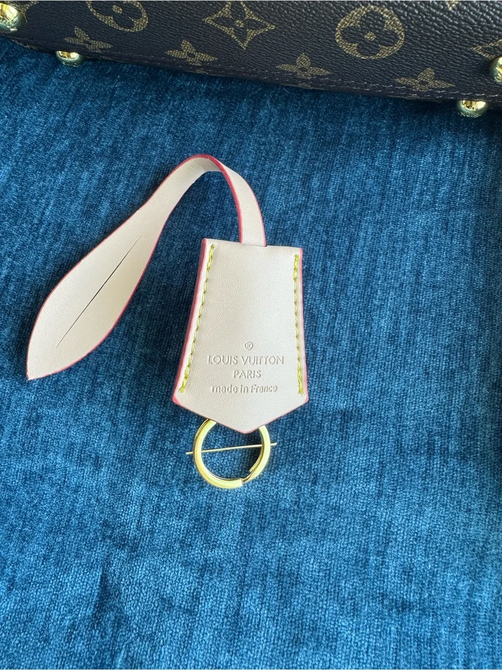 Others iconic monogram